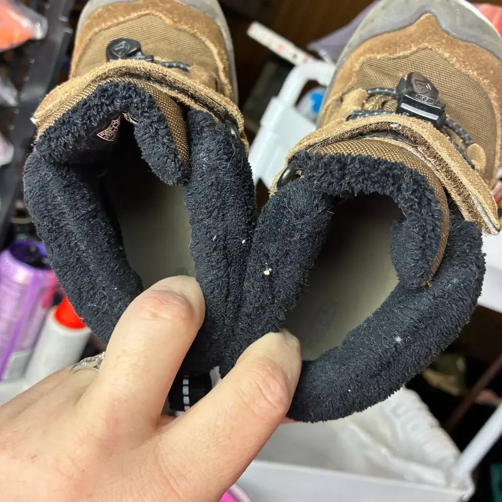KEEN Knotch Chukka Insulated Boots Toddler Boys 10 Brown Suede Hook-and-Loop